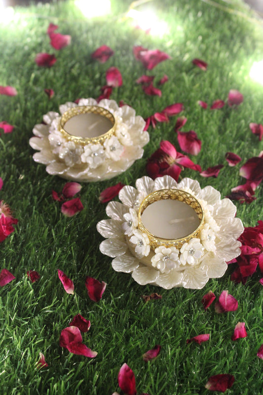 Pearl Blossom Diya Set